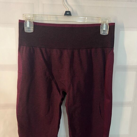 PINK Victoria's Secret Burgundy Wide Waistband Seamless Leggings Size Large - Picture 3 of 10